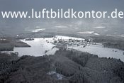 Herscheid-Wellin unter schweren Schneewolken, Luftbild Nr 1390, 03.02.2010, B. Fischer Luftbild Nr. 1198