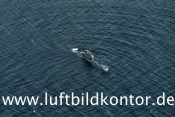 U-Boot mit kleiner Fahrt Luftbild, 1994, Nr 1638, Bernhard Fischer Luftbild